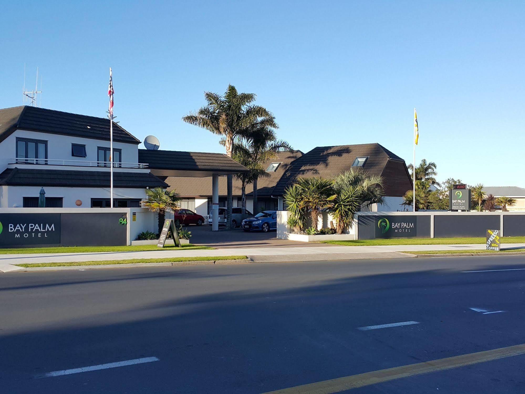 Bay Palm Motel Mount Maunganui Exterior photo